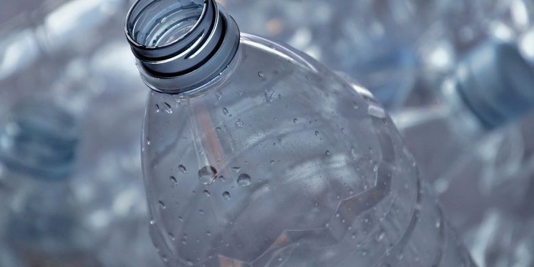 Detail Gambar Botol Plastik Nomer 49
