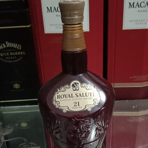 Detail Gambar Botol Whisky Nomer 30