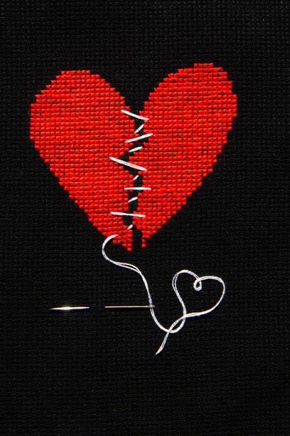 Detail Gambar Broken Heart Nomer 24