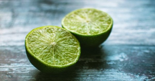 Detail Gambar Buah Lemon Dan Jeruk Nipis Nomer 35
