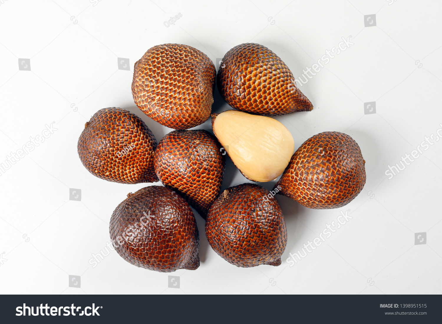 Detail Gambar Buah Salak Nomer 10