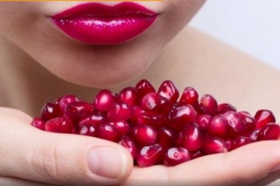 Detail Gambar Buah Yang Berwarna Merah Nomer 41