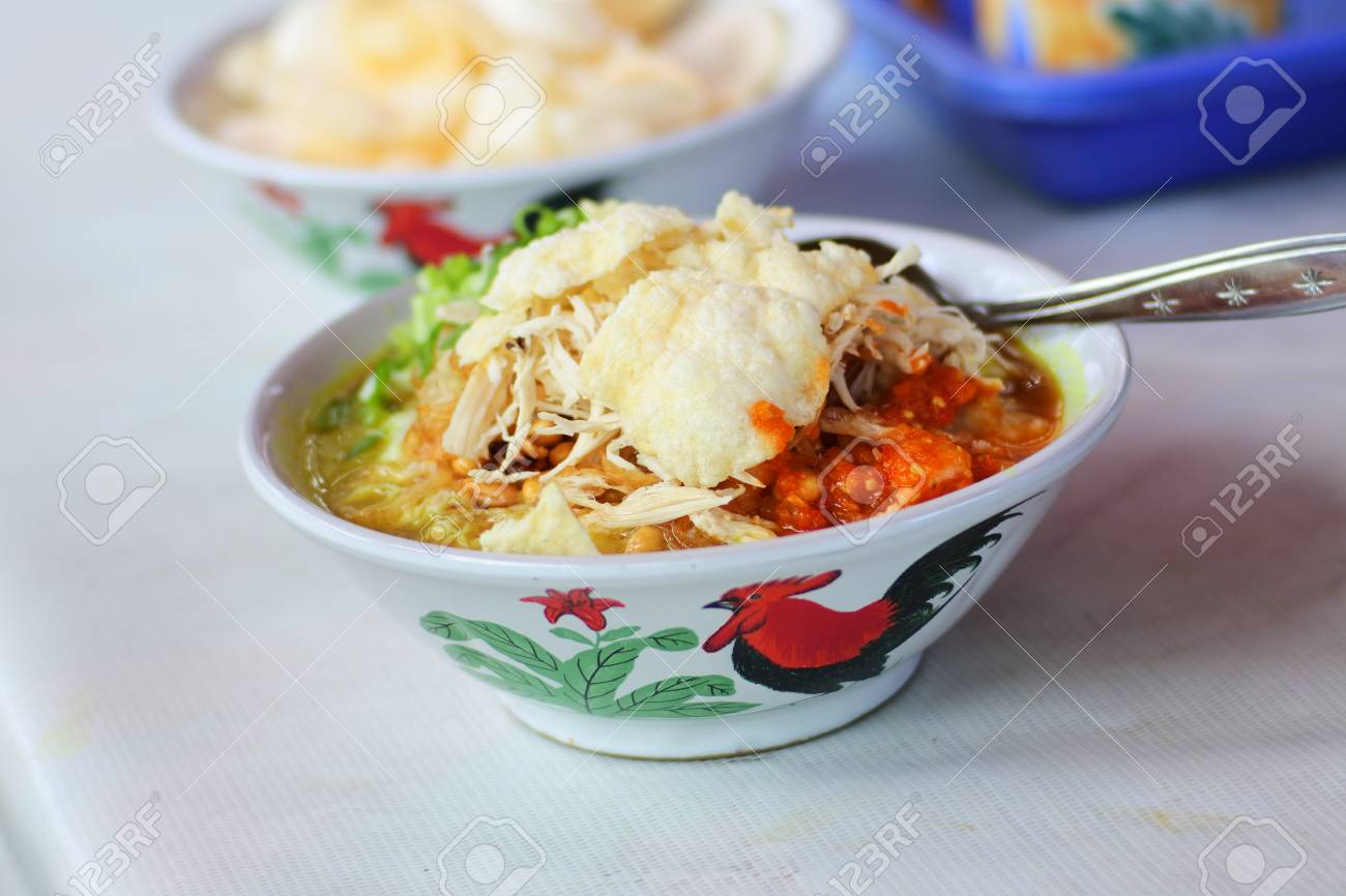 Detail Gambar Bubur Ayam Di Mangkok Nomer 16