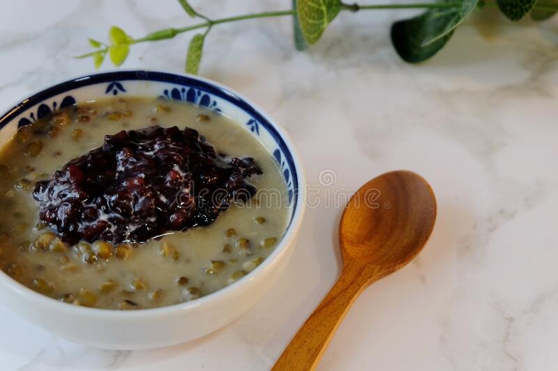 Detail Gambar Bubur Kacang Ijo Ketan Hitam Nomer 23