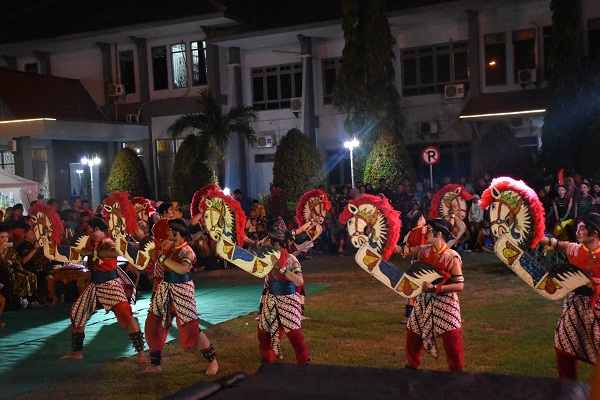 Detail Gambar Budaya Kabupaten Demak Nomer 10