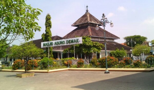 Detail Gambar Budaya Kecamatan Mranggen Kabupaten Demak Nomer 30