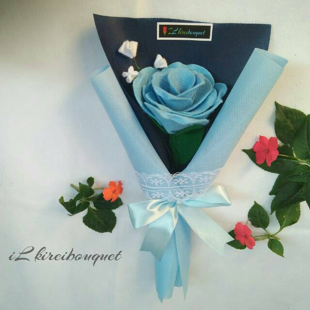 Detail Gambar Buket Bunga Warna Biru Nomer 37