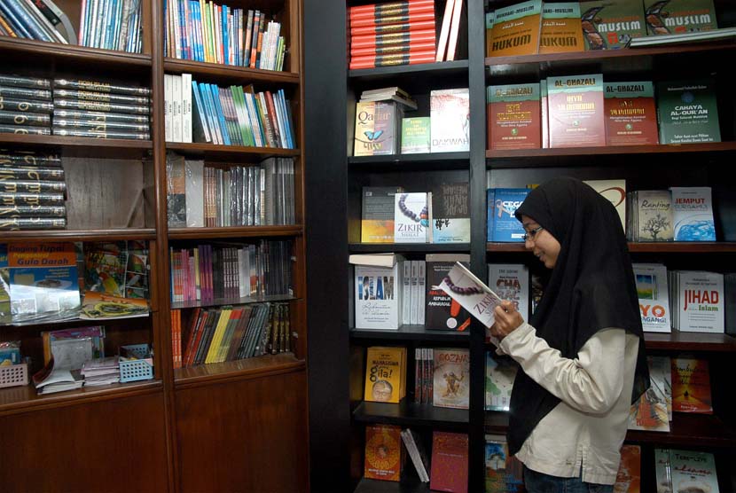 Detail Gambar Buku Di Perpustakaan Nomer 40