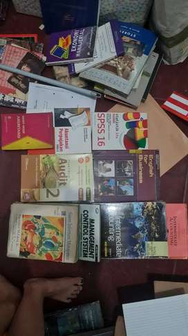 Detail Gambar Buku Numpuk Nomer 51