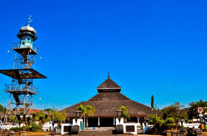 Detail Gambar Bulus Dimasjid Agung Demak Nomer 38