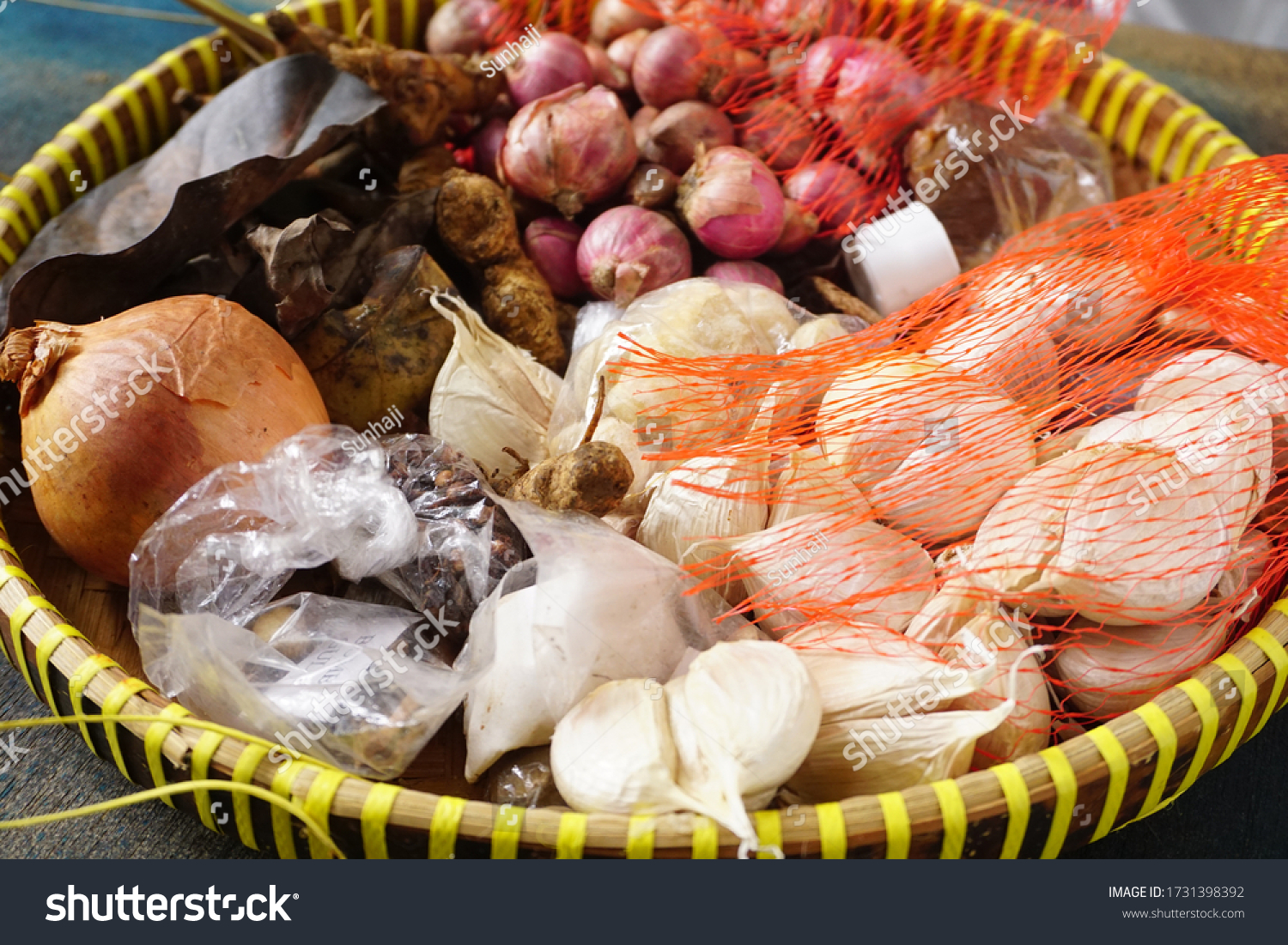 Detail Gambar Bumbu Dapur Lengkap Nomer 2