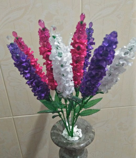 Detail Gambar Bunga Akrilik Lavender Nomer 33