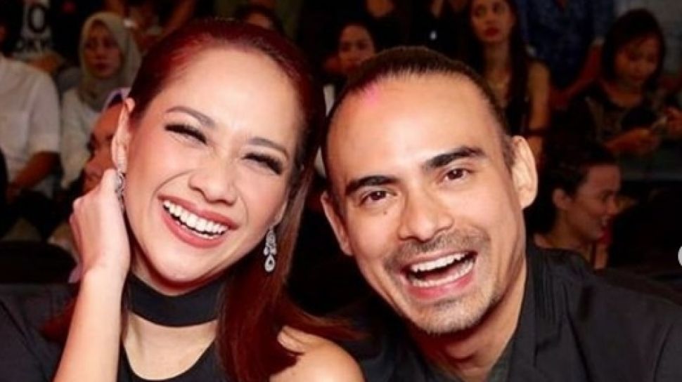 Detail Gambar Bunga Citra Lestari Dan Ashraf Sinclair Nomer 22