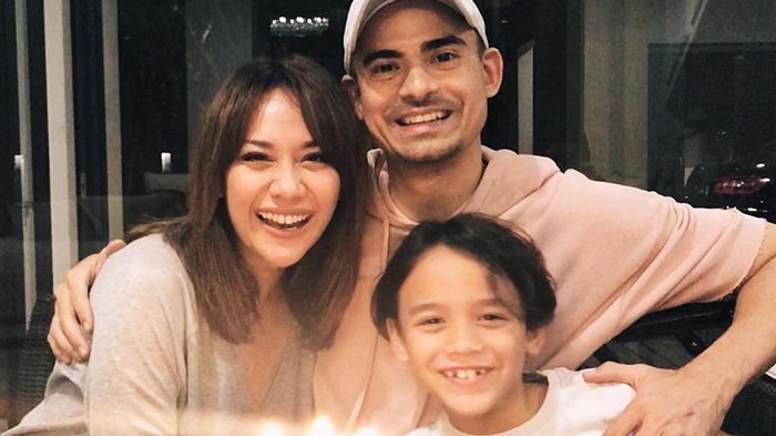 Detail Gambar Bunga Citra Lestari Dan Ashraf Sinclair Nomer 9