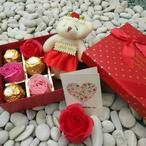 Detail Gambar Bunga Coklat Boneka Valentine Nomer 35