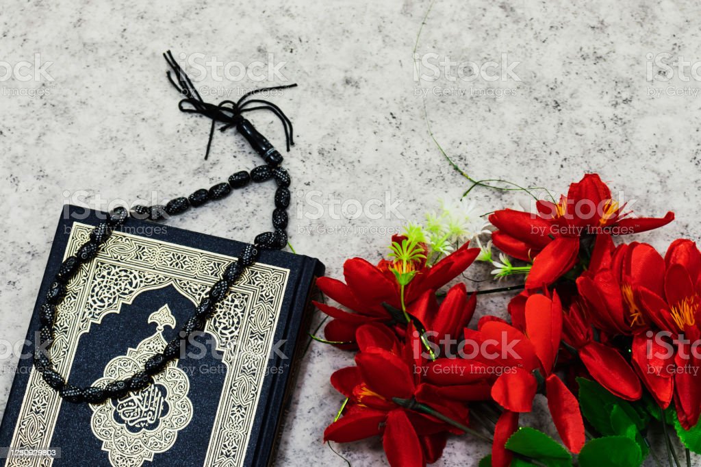Detail Gambar Bunga Dan Al Quran Nomer 16