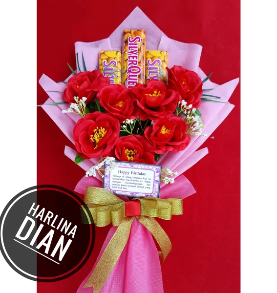 Detail Gambar Bunga Dan Coklat Valentine Nomer 14