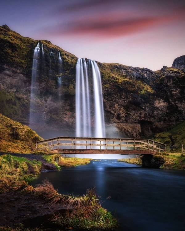 Detail Air Terjun Seljalandsfoss Di Islandia Nomer 7