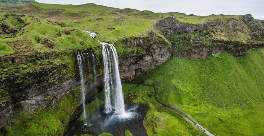 Detail Air Terjun Seljalandsfoss Di Islandia Nomer 10