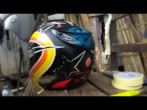 Download Airbrush Helm Grafis Nomer 15