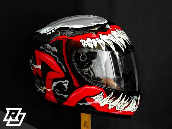 Airbrush Helm Keren - KibrisPDR