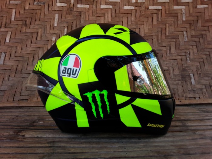 Detail Airbrush Helm Keren Nomer 43
