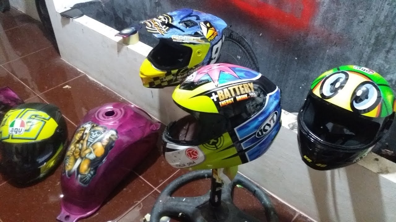 Detail Airbrush Helm Keren Nomer 8