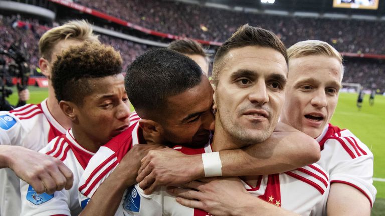 Detail Ajax Psv Eindhoven Nomer 22