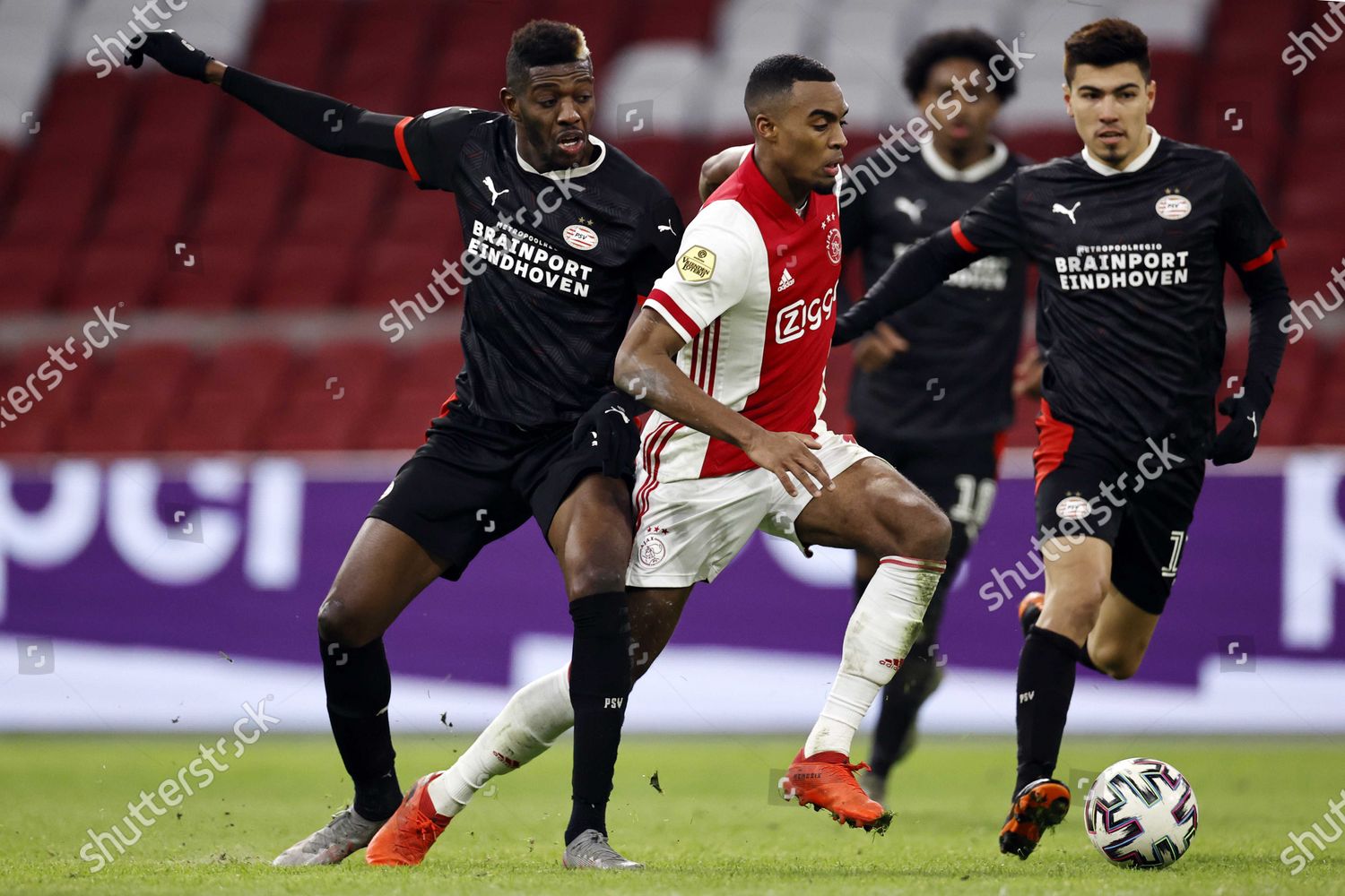 Detail Ajax Psv Eindhoven Nomer 32