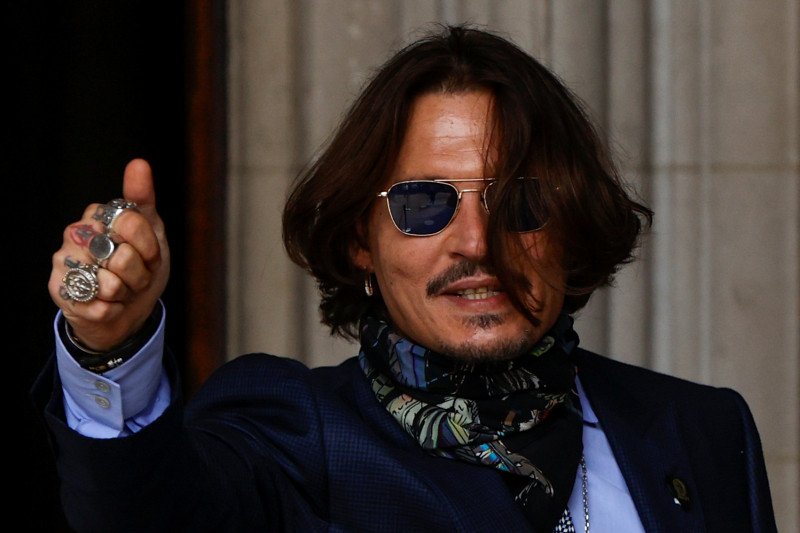 Detail Aktor Johnny Depp Nomer 16