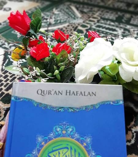 Detail Al Quran Dan Bunga Mawar Nomer 37