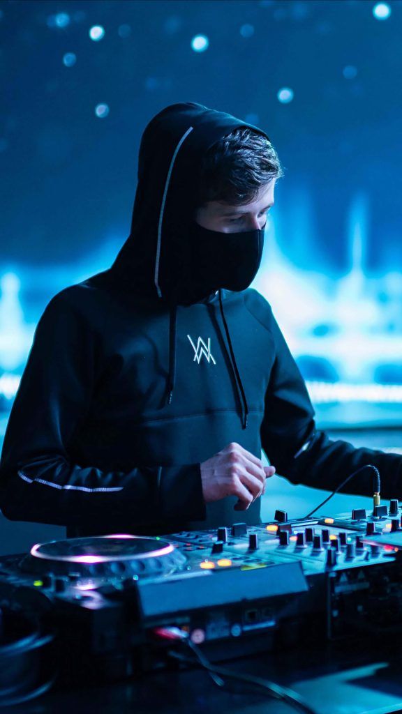 Detail Alan Walker Hd Nomer 2