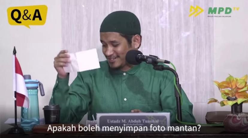 Detail Alasan Wanita Masih Menyimpan Foto Mantan Nomer 48