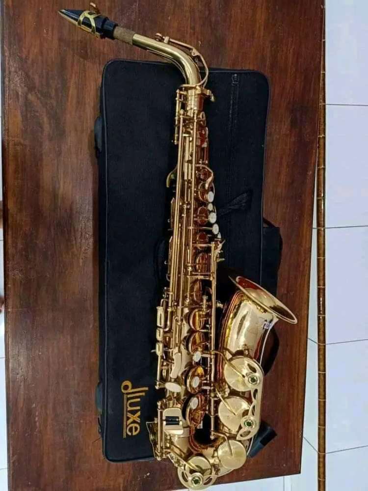 Detail Alat Musik Saxophone Nomer 22