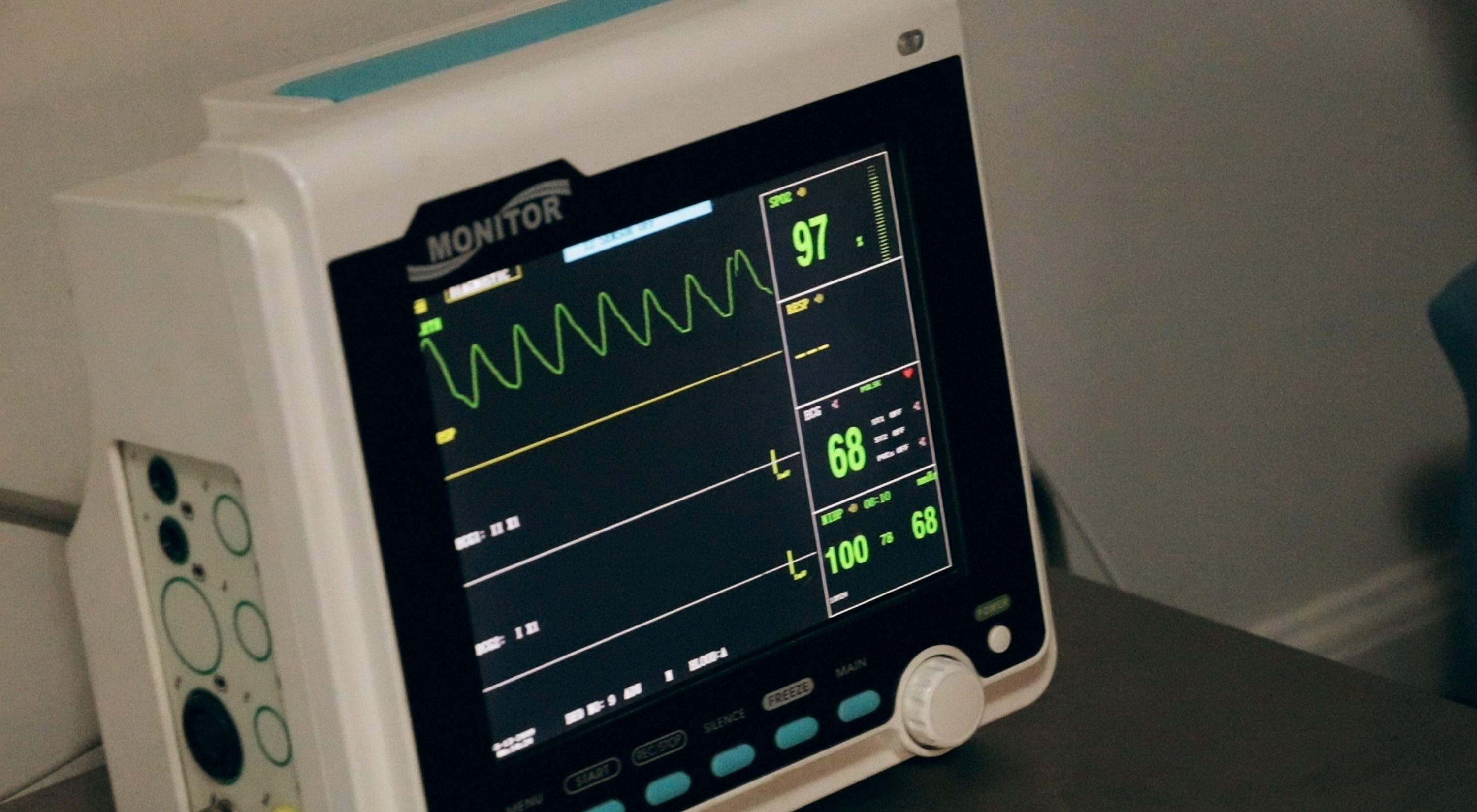 Detail Alat Pendeteksi Detak Jantung Di Rumah Sakit Nomer 4