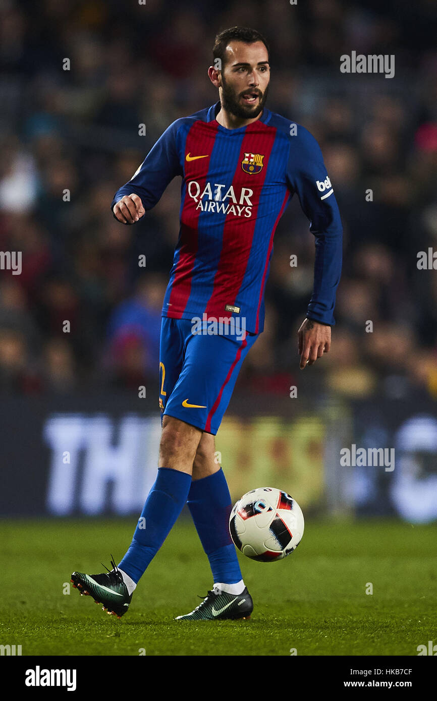 Detail Aleix Vidal Fc Barcelona Nomer 48