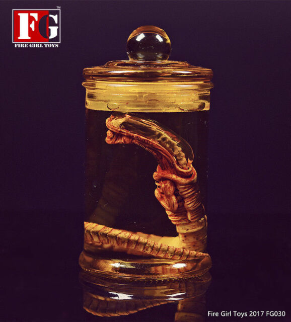 Detail Alien In A Jar Lamp Nomer 37