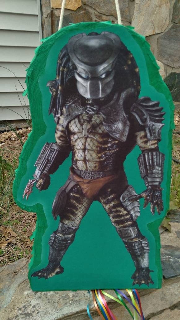 Detail Alien Vs Predator Birthday Decorations Nomer 11