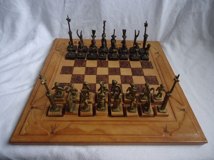 Detail Alien Vs Predator Chess Set Nomer 53