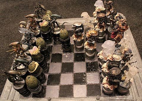 Detail Alien Vs Predator Chess Set Nomer 8