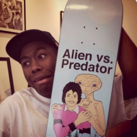 Detail Alien Vs Predator Skateboard Nomer 27