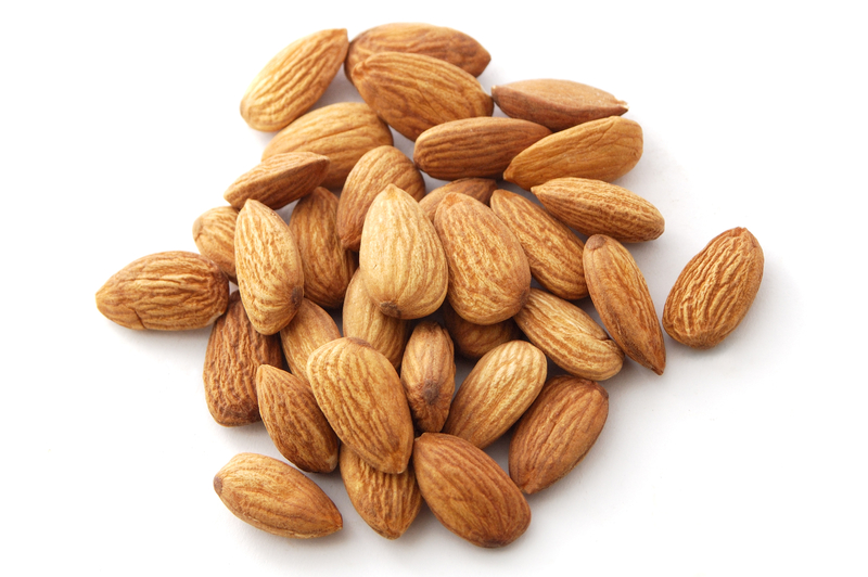 Detail Almond Nut Picture Nomer 29