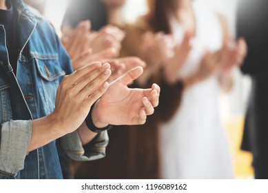 Clapping Picture - KibrisPDR