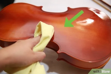 Detail Cleaning Violin With Olive Oil Nomer 4