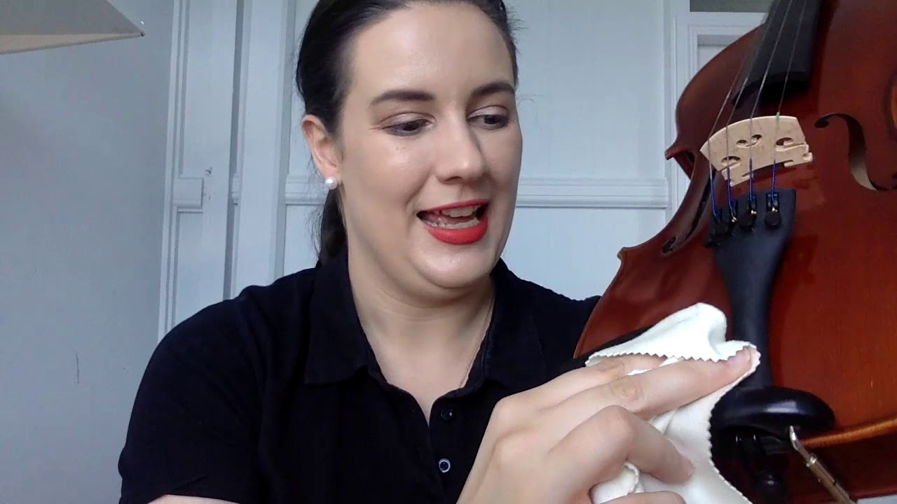 Detail Cleaning Violin With Olive Oil Nomer 49