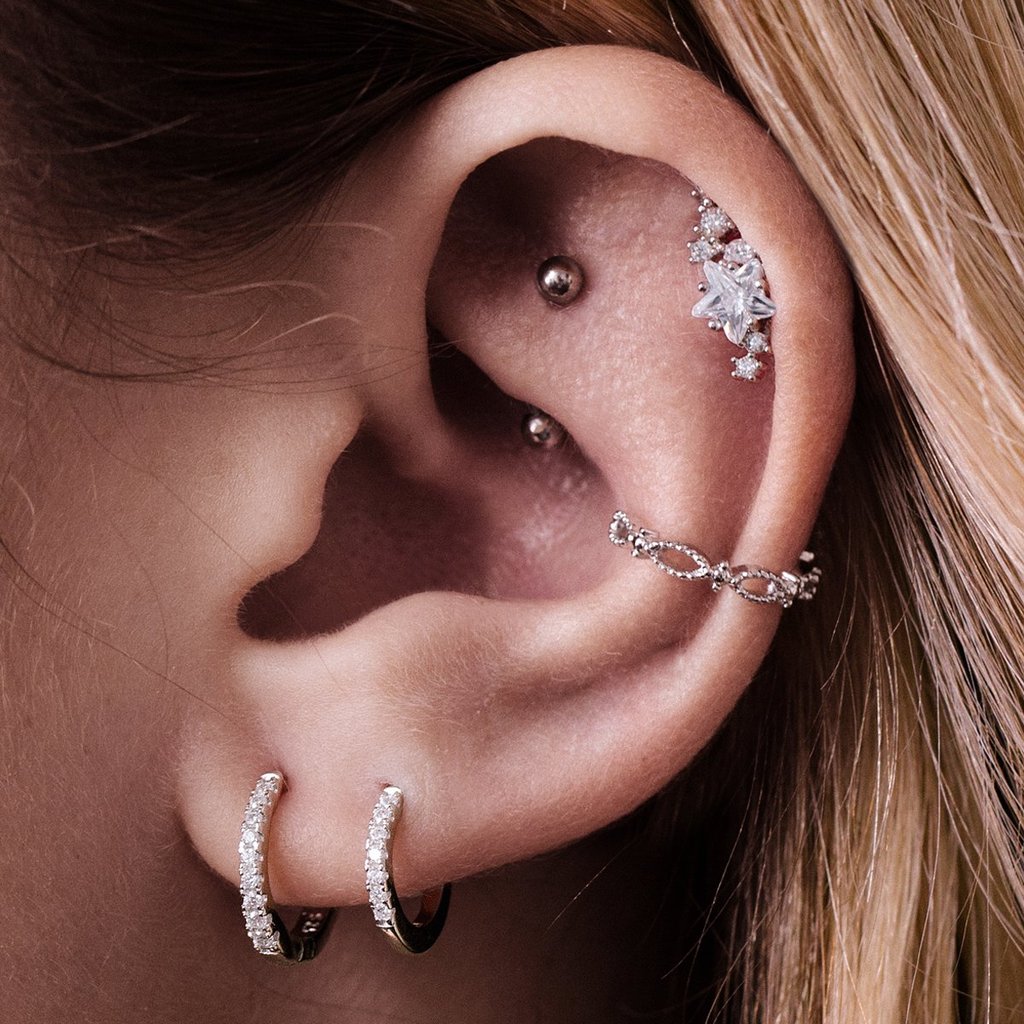 Detail Clear Conch Piercing Nomer 37