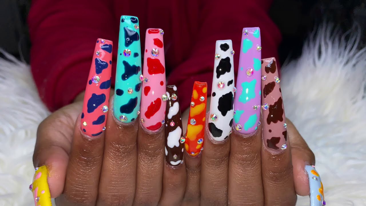 Detail Clear Cow Print Nails Nomer 13