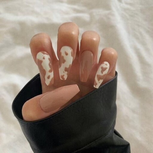 Detail Clear Cow Print Nails Nomer 17