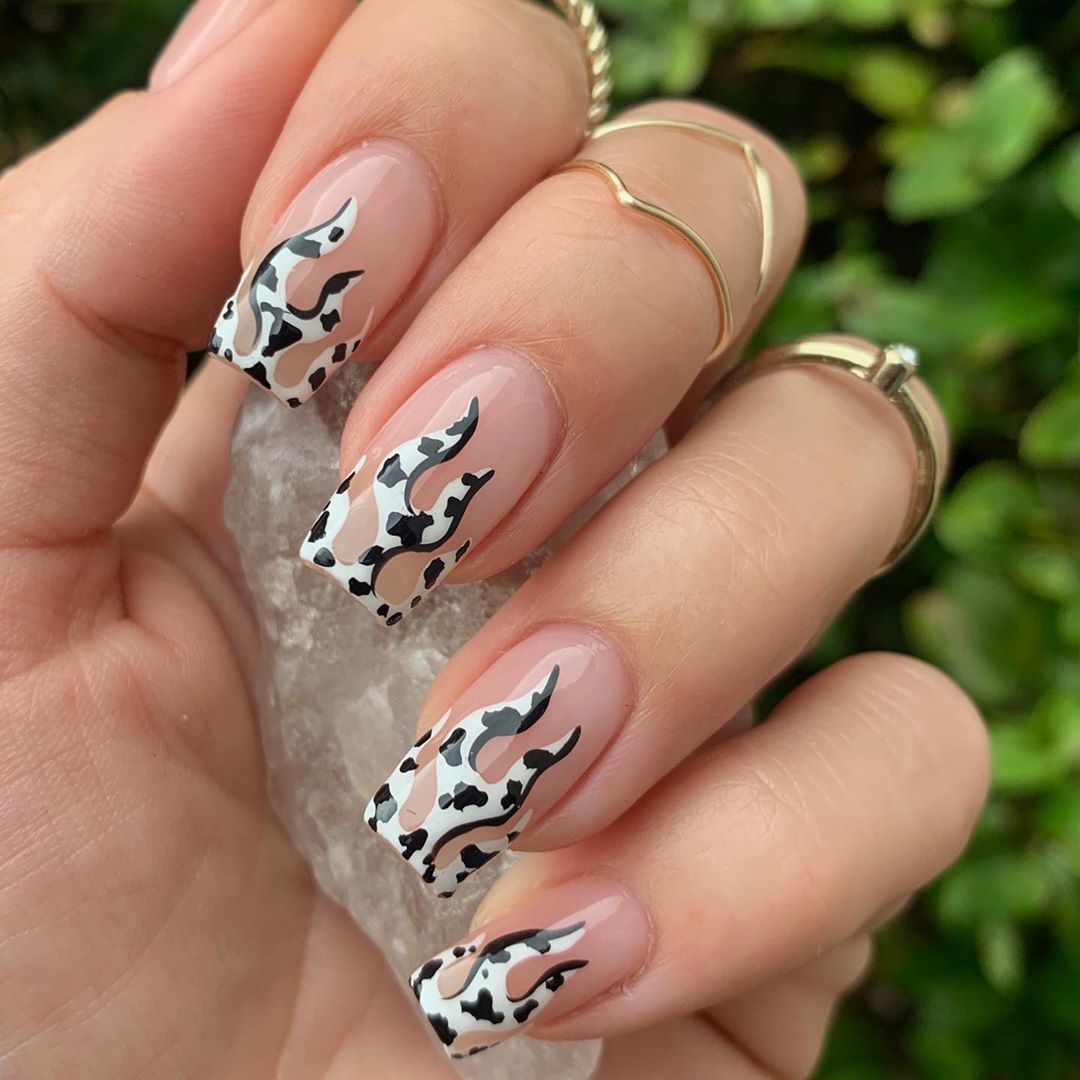 Detail Clear Cow Print Nails Nomer 23