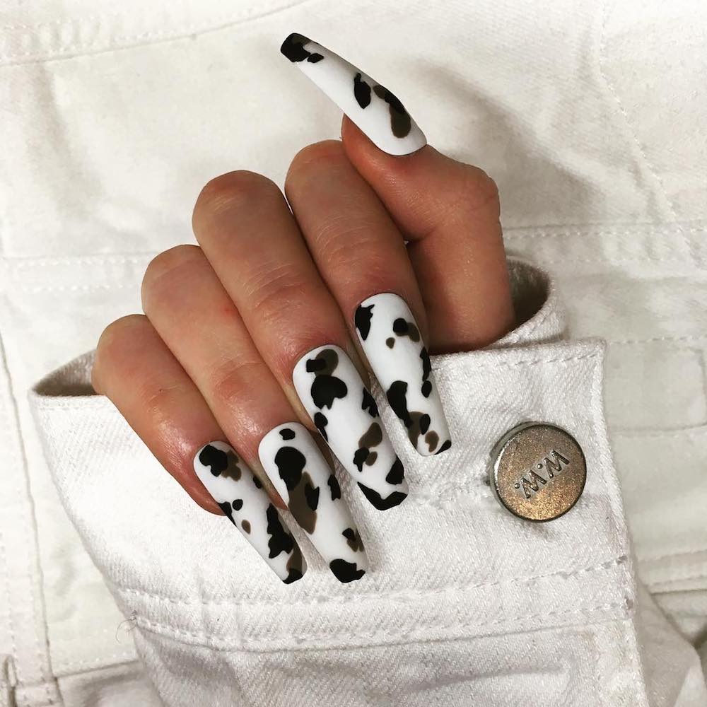 Detail Clear Cow Print Nails Nomer 26